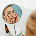 Discover 7 anti-aging tips to keep your skin youthful and glowing! From diet to skincare, learn natural ways to reduce wrinkles and boost radiance.