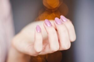 Top 10 Tips for Long & Healthy Nails Naturally